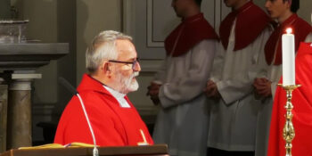 Zlatomašnik, bod' pozdravljen